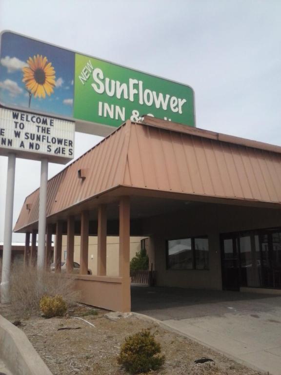 Sunflower Inn&Suites - Garden City Exterior foto